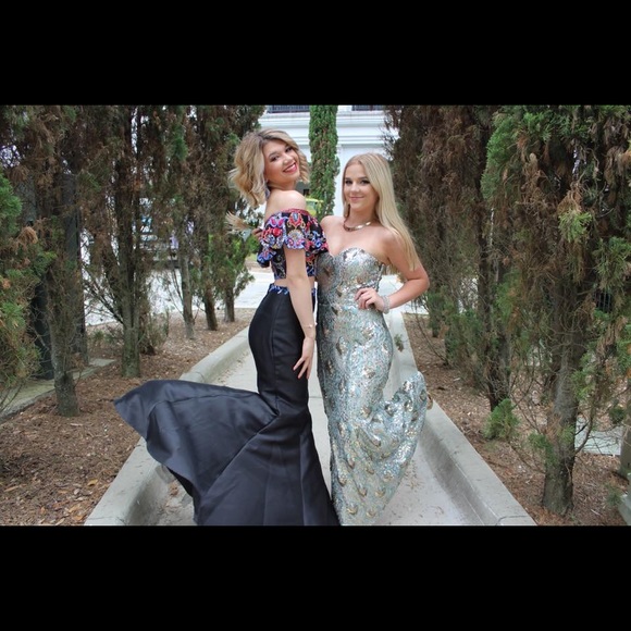 Prom dress - Picture 6 of 6